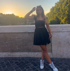 Meet your Posher, Angelina